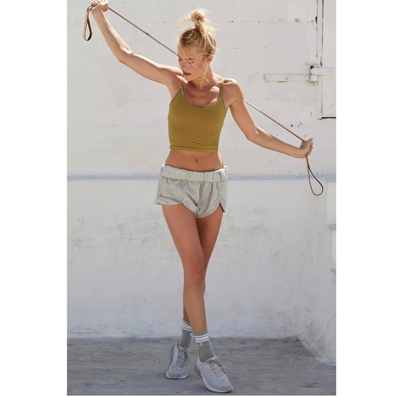 NWOT FREE PEOPLE MOVEMENT GOOD KARMA DUSTED MILITARY (KHAKI) RUCHED CROPPED TOP - Picture 2 of 10